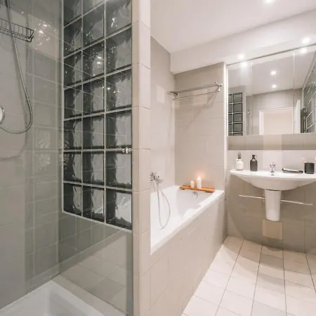 דירה Lisas - 1 Et Terrasse Dans Le Quartier Du Louvre